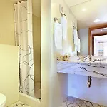 Beautiful Two Bedroom In Marina With Shared Pool Lagos
