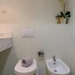 Beautiful Two Bedroom In Marina With Shared Pool ラゴス