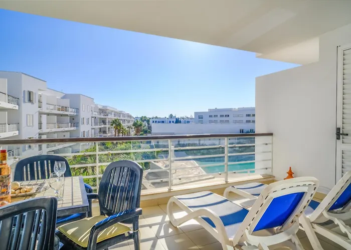 Beautiful Two Bedroom In Marina With Shared Pool Lagos