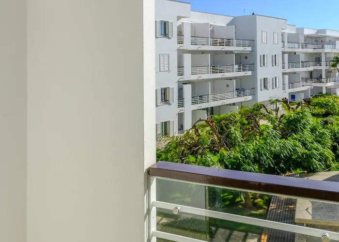 Beautiful Two Bedroom In Marina With Shared Pool Apartamento Lagos