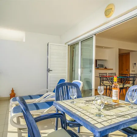 Beautiful Two Bed In Marina With Shared Pool Appartement *