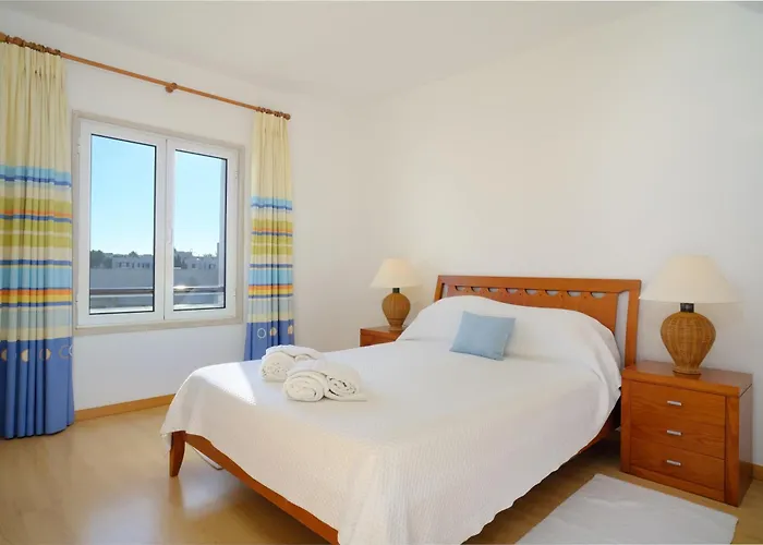 Beautiful Two Bedroom In Marina With Shared Pool Apartamento Lagos