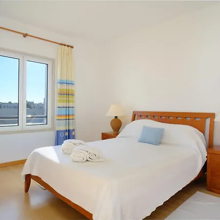 Beautiful Two Bedroom In Marina With Shared Pool Апартаменты Лагуш