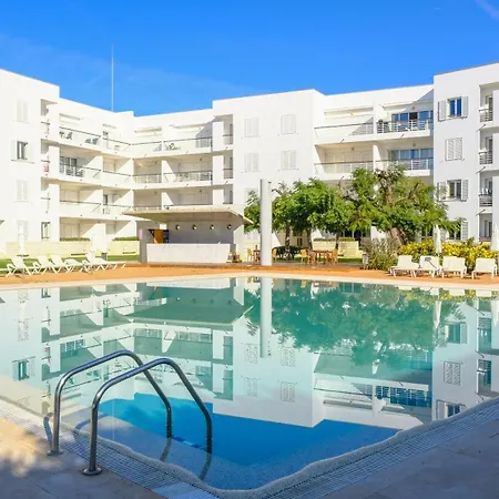 Beautiful Two Bedroom In Marina With Shared Pool Апартаменты Лагуш